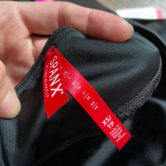 NWT! Spanx camo leggings - Picture 7 of 8